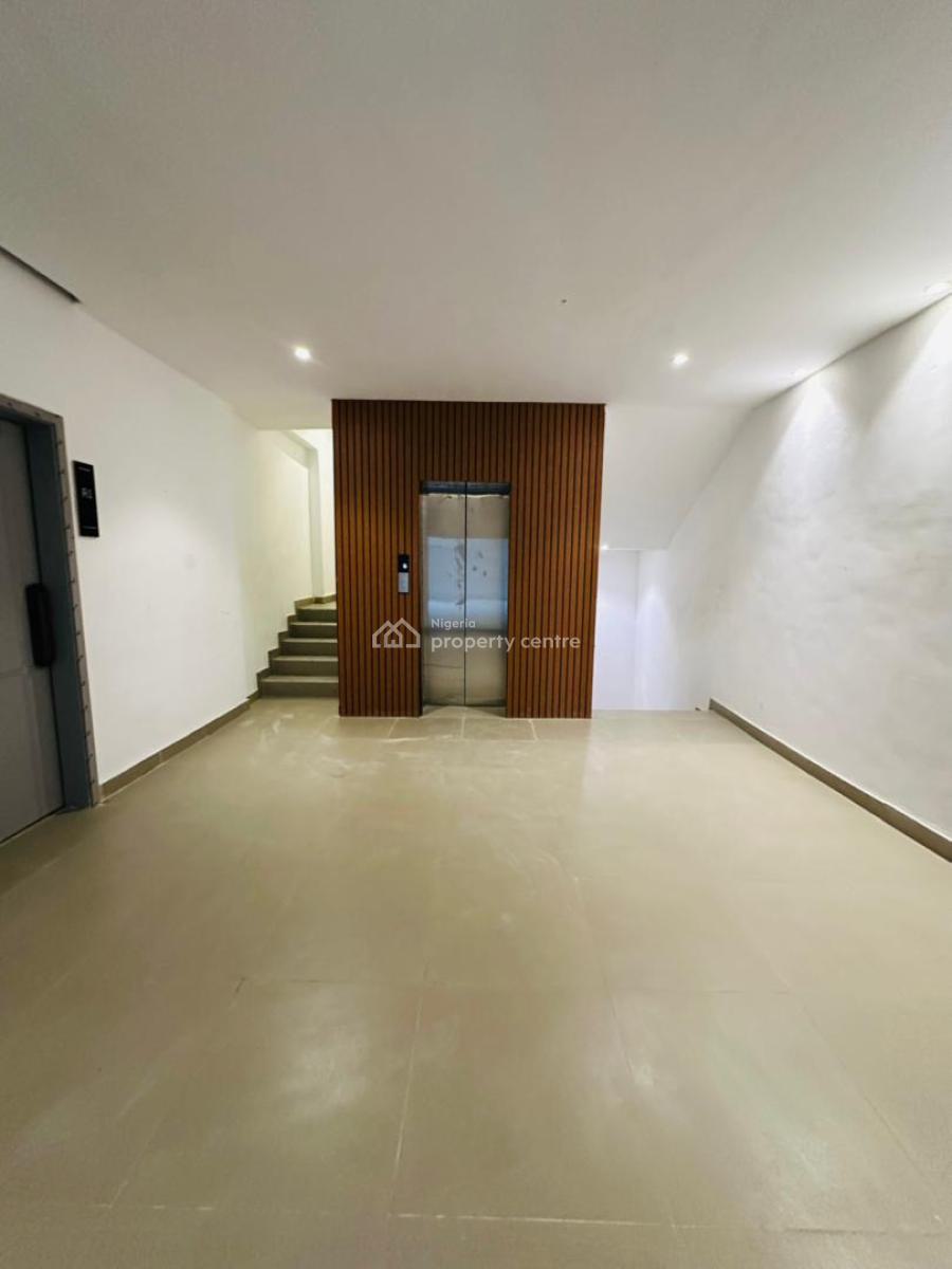 Beautifully Built 2 Bedroom Maisonette with Elevator, Pool & Gym, Lekki Phase 1, Lekki, Lagos, Flat / Apartment for Rent