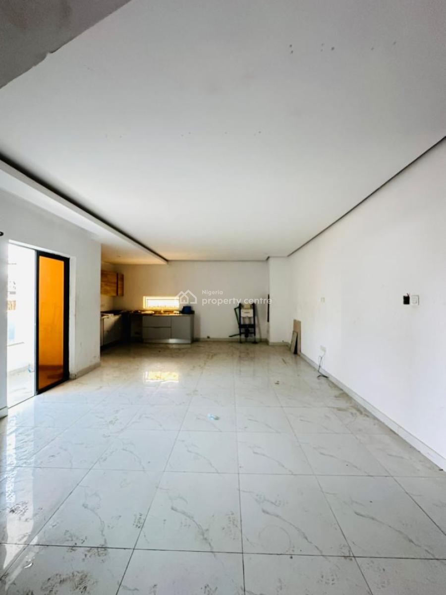 Beautifully Built 2 Bedroom Maisonette with Elevator, Pool & Gym, Lekki Phase 1, Lekki, Lagos, Flat / Apartment for Rent