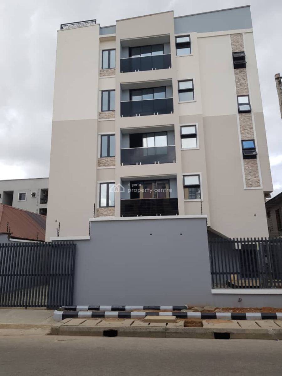 3 Bedroom Apartment Tastefully Finished, Yaba, Lagos, Flat / Apartment for Rent