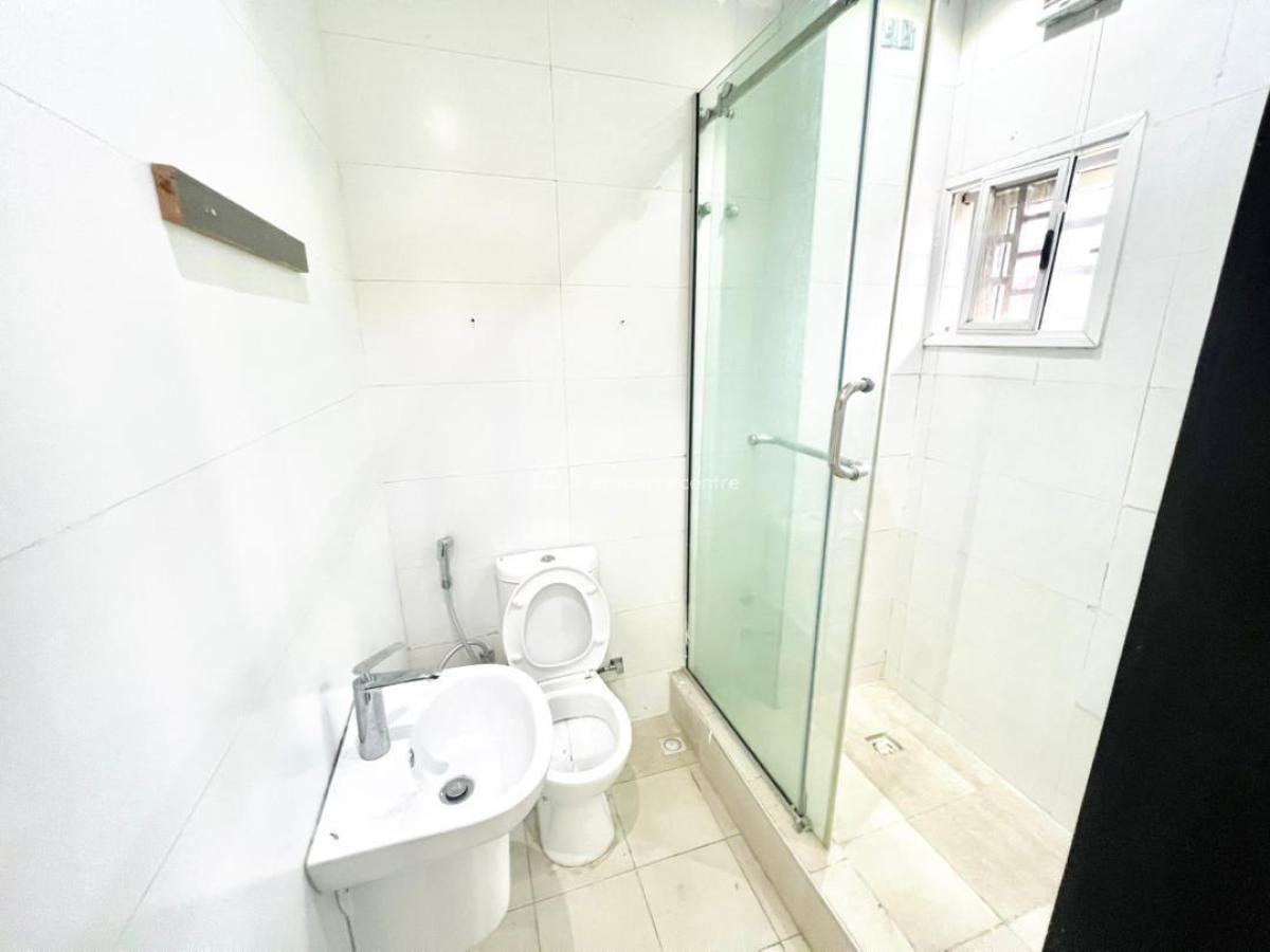 Exquisite 3 Bedroom Apartment, Lekki Phase 1, Lekki, Lagos, Flat / Apartment for Sale