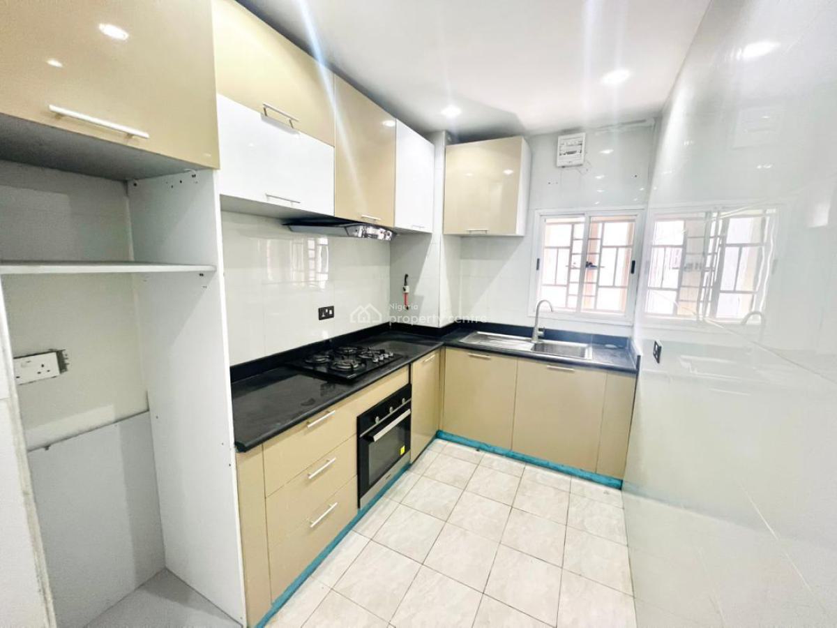 Exquisite 3 Bedroom Apartment, Lekki Phase 1, Lekki, Lagos, Flat / Apartment for Sale