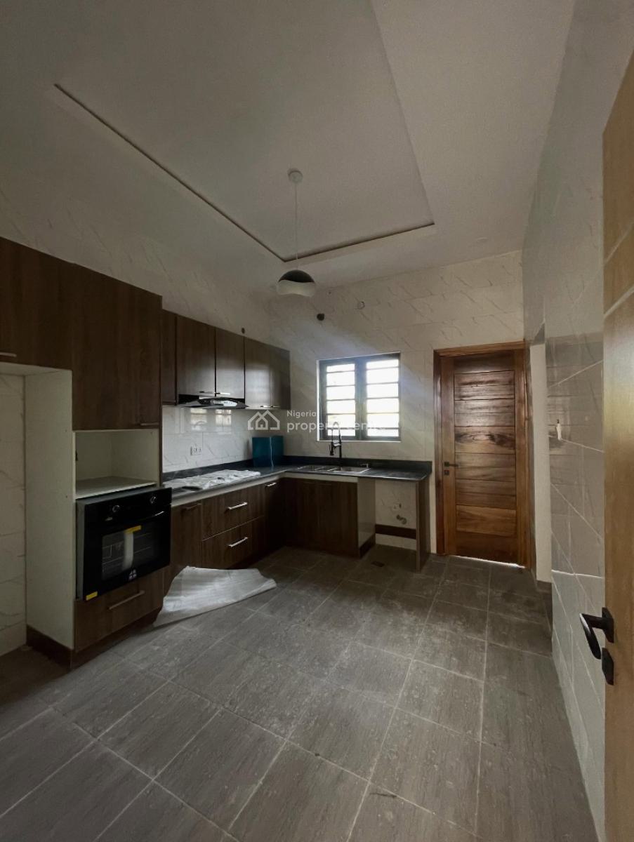 4-bedroom Duplex, Ologolo, Lekki, Lagos, Detached Duplex for Rent