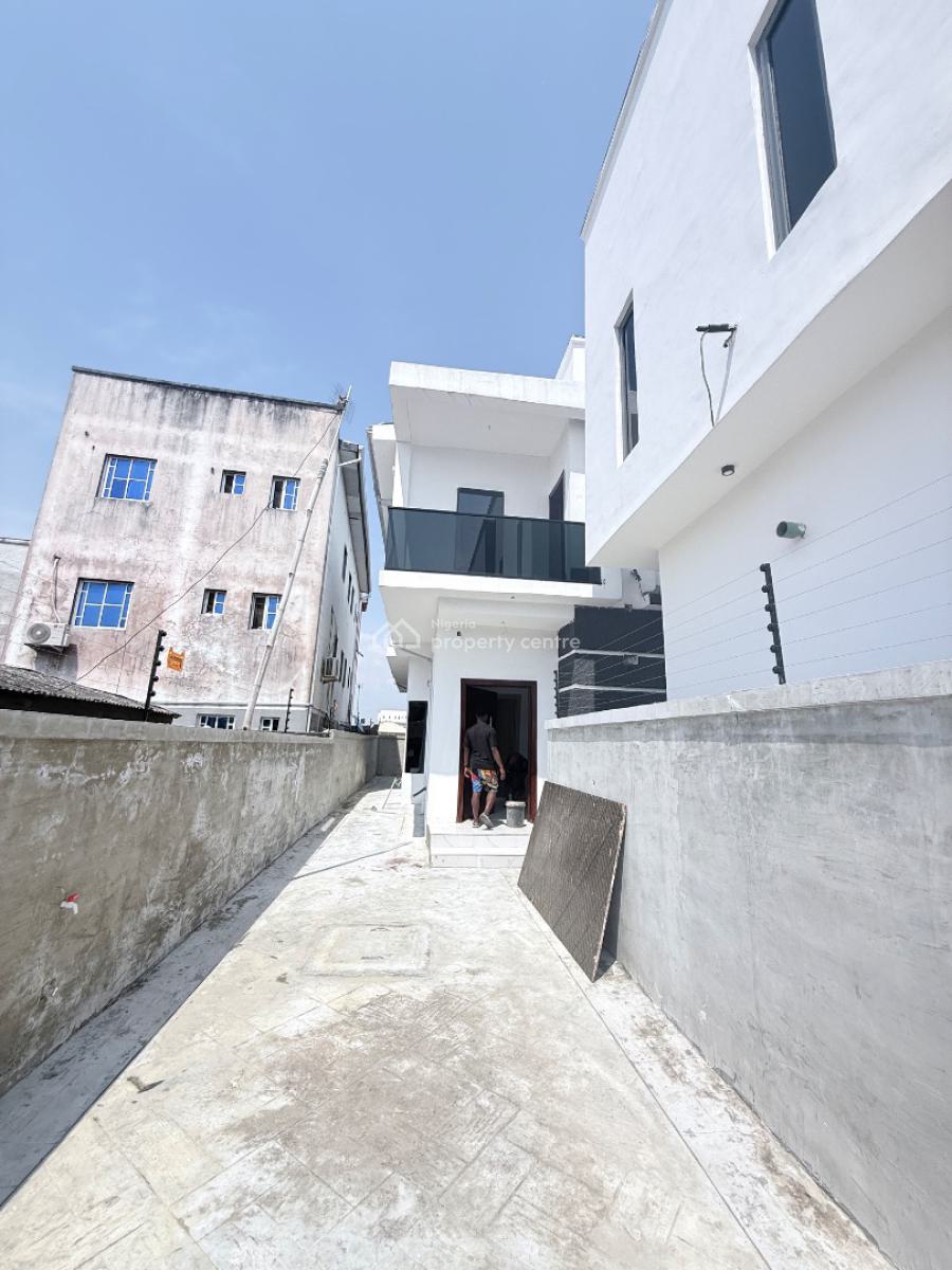 Modern 4 Bedroom Semi-detached Duplex with Bq, Ologolo, Lekki, Lagos, Semi-detached Duplex for Sale
