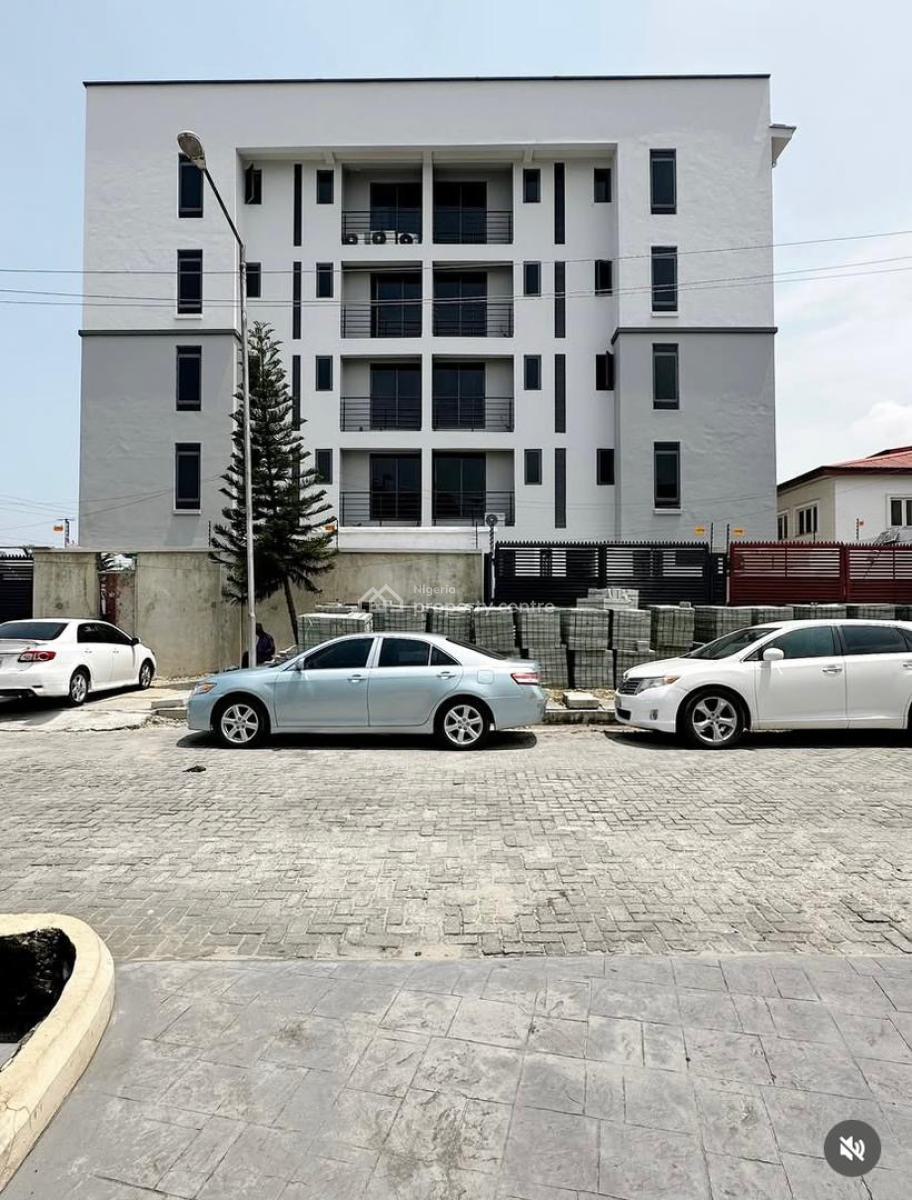 Luxurious 3 Bedroom Apartment with Swimming Pool & Elevator, Lekki Phase 1, Lekki, Lagos, Flat / Apartment for Rent