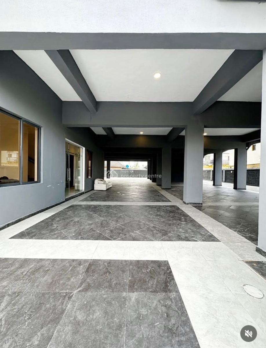 Luxurious 3 Bedroom Apartment with Swimming Pool & Elevator, Lekki Phase 1, Lekki, Lagos, Flat / Apartment for Rent