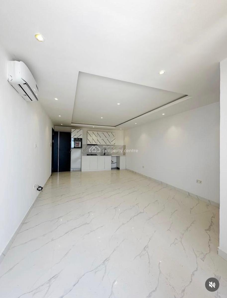 Luxurious 3 Bedroom Apartment with Swimming Pool & Elevator, Lekki Phase 1, Lekki, Lagos, Flat / Apartment for Rent