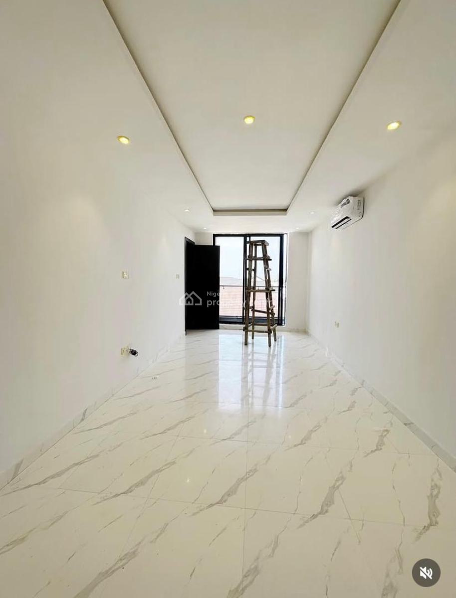 Luxurious 3 Bedroom Apartment with Swimming Pool & Elevator, Lekki Phase 1, Lekki, Lagos, Flat / Apartment for Rent