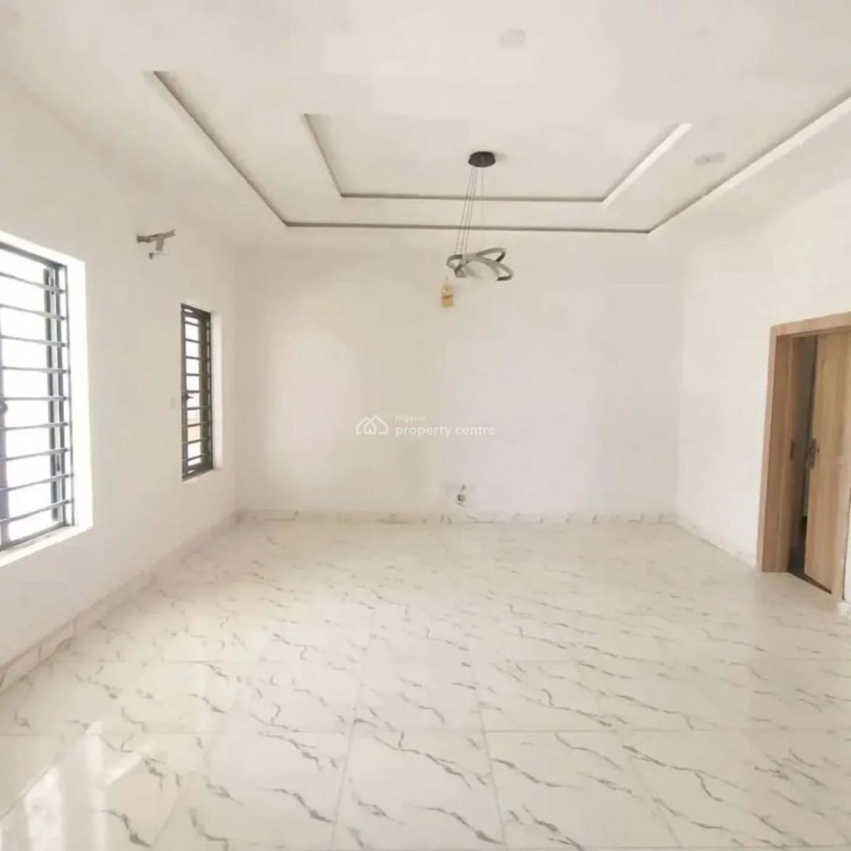 Distress Spacious 4-bedroom Terrace Duplex with Swimming Pool, Ikota Gra, Lekki, Lagos, Terraced Duplex for Sale