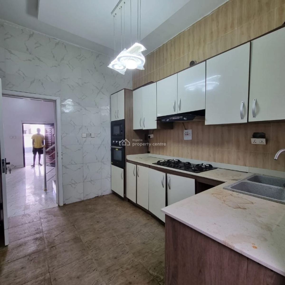 Distress Spacious 4-bedroom Terrace Duplex with Swimming Pool, Ikota Gra, Lekki, Lagos, Terraced Duplex for Sale