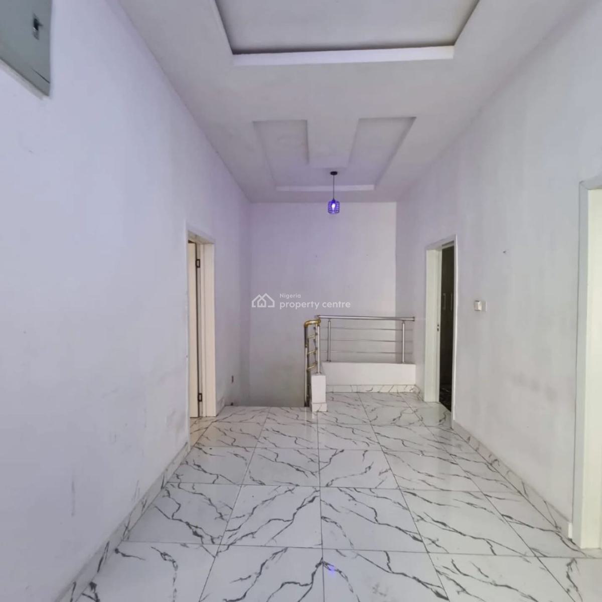 Distress Spacious 4-bedroom Terrace Duplex with Swimming Pool, Ikota Gra, Lekki, Lagos, Terraced Duplex for Sale