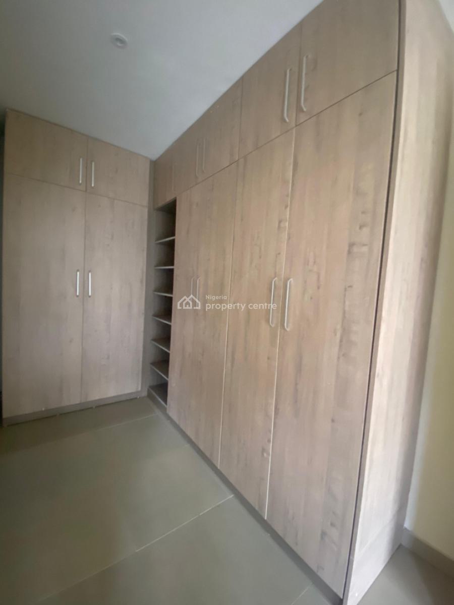 3-bedroom Apartment with Swimming Pool & Gym, Lekki Phase 1, Lekki, Lagos, Flat / Apartment for Sale