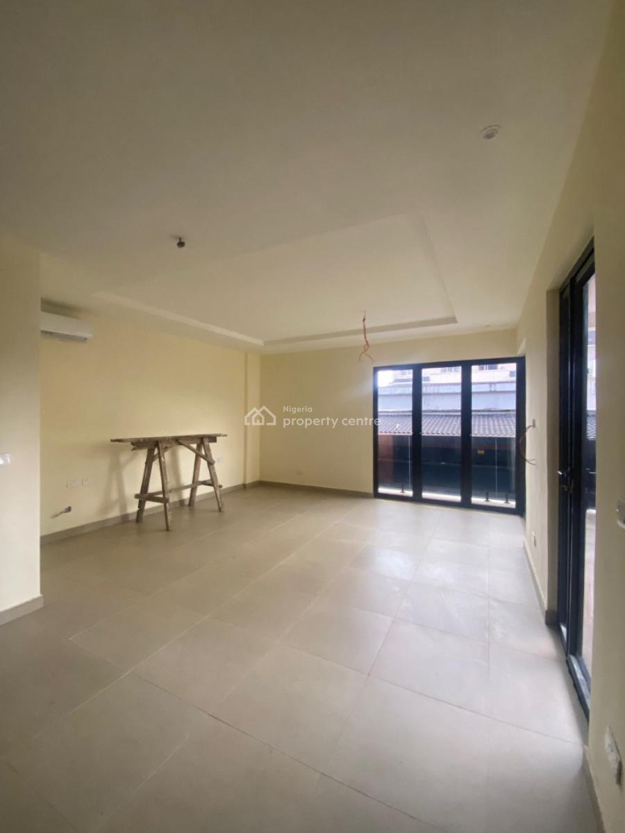 3-bedroom Apartment with Swimming Pool & Gym, Lekki Phase 1, Lekki, Lagos, Flat / Apartment for Sale