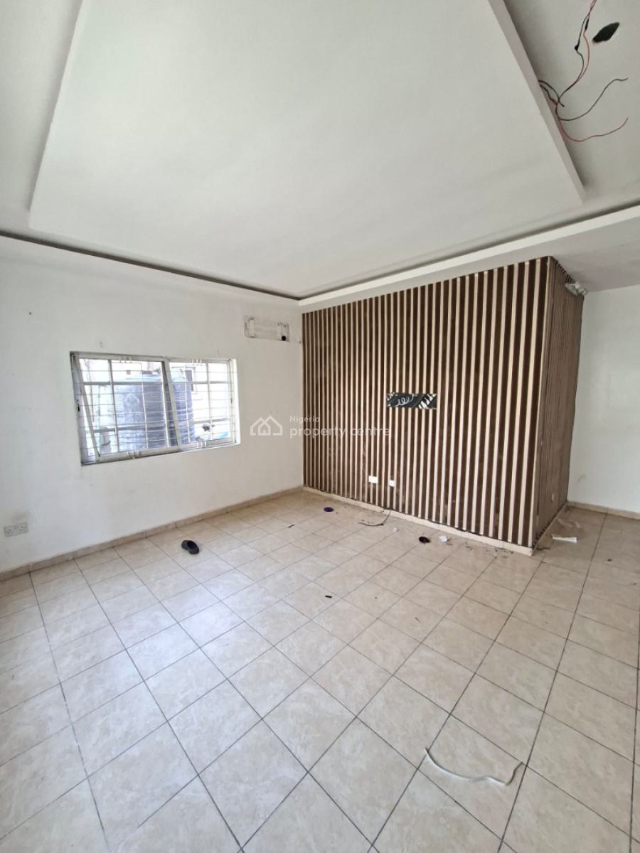 4 Bedroom Semi Detached House with a Bq, Lekki Phase 1, Lekki, Lagos, Semi-detached Duplex for Rent