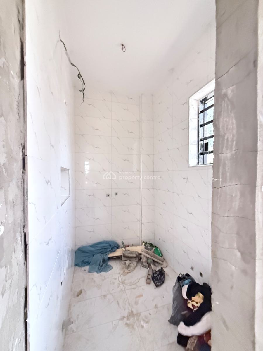 2-bedroom Apartment, Ologolo, Lekki, Lagos, Flat / Apartment for Sale