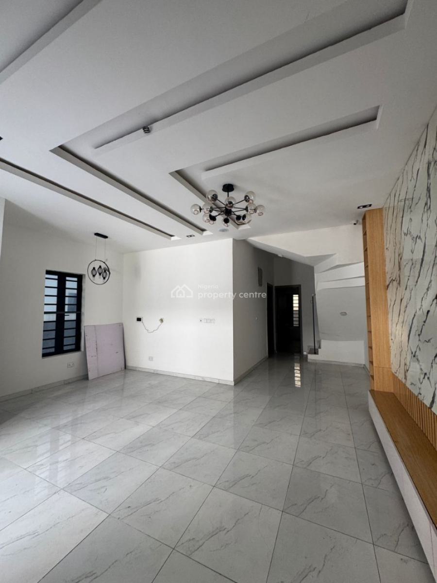5 Bedrooms Semi-detached Available, Ikate, Lekki, Lagos, Semi-detached Duplex for Sale