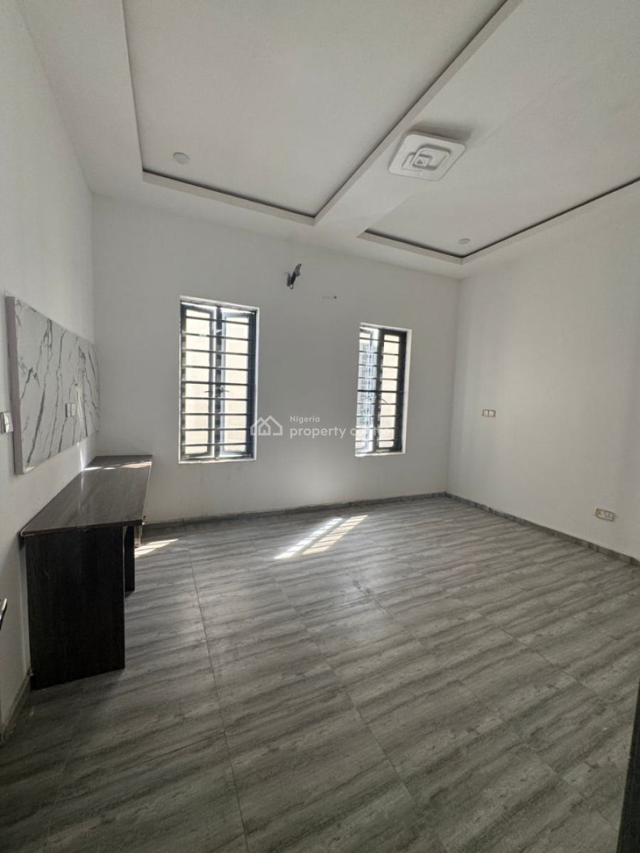 5 Bedrooms Semi-detached Available, Ikate, Lekki, Lagos, Semi-detached Duplex for Sale