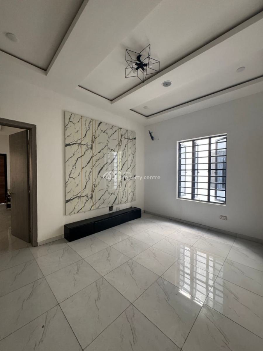 5 Bedrooms Semi-detached Available, Ikate, Lekki, Lagos, Semi-detached Duplex for Sale