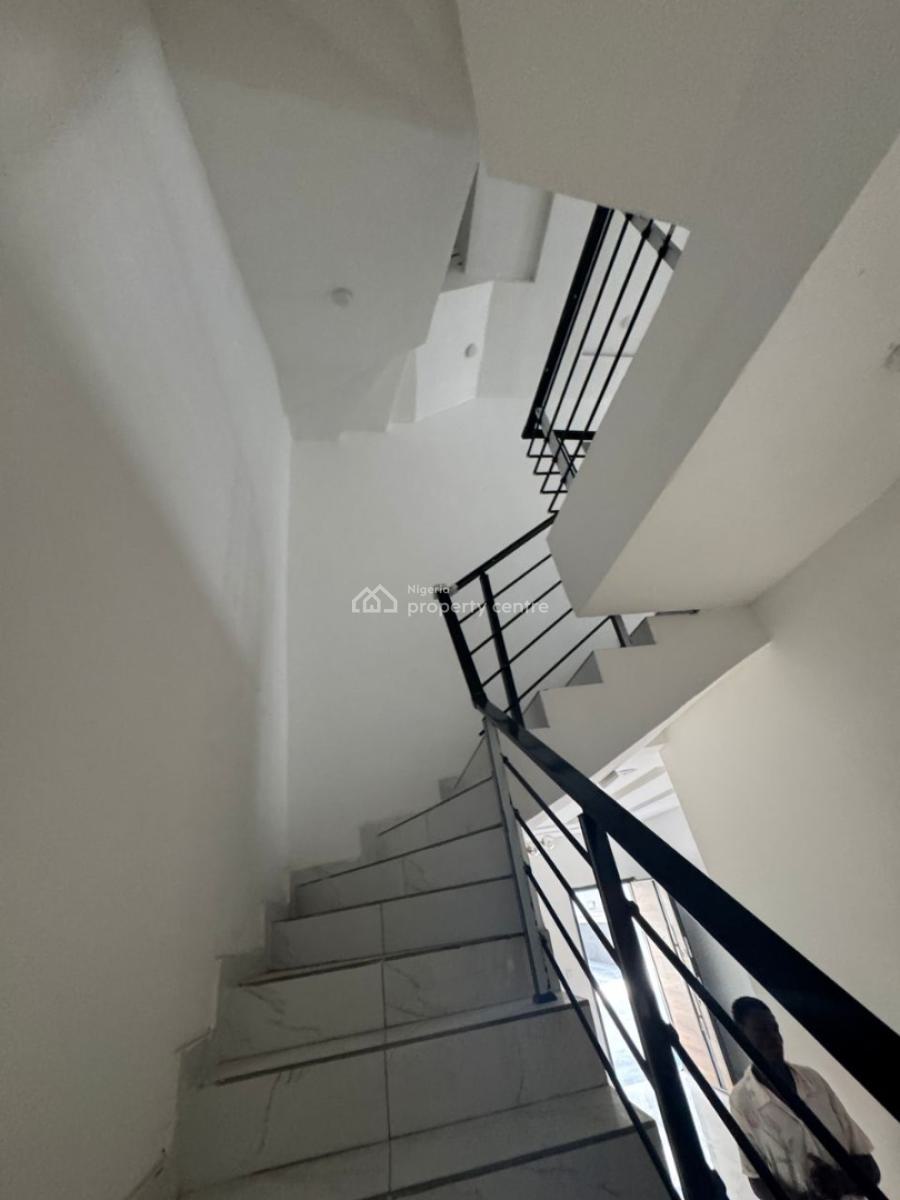 5 Bedrooms Semi-detached Available, Ikate, Lekki, Lagos, Semi-detached Duplex for Sale