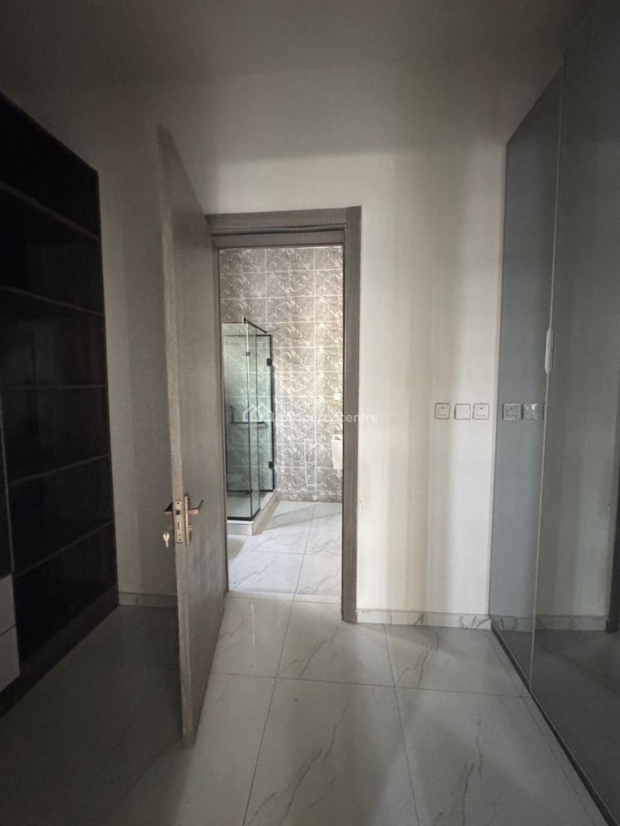 5 Bedrooms Semi-detached Available, Ikate, Lekki, Lagos, Semi-detached Duplex for Sale