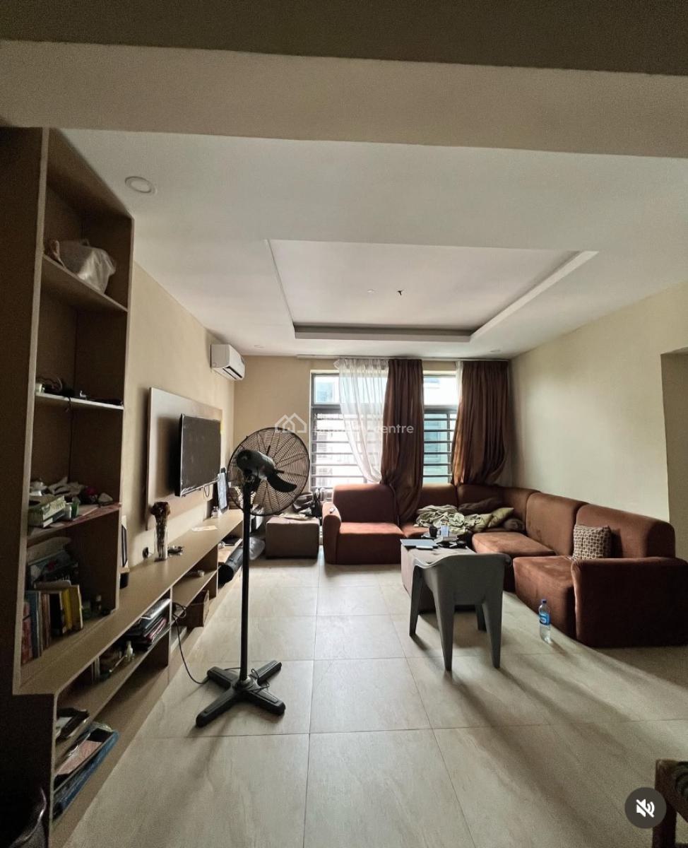 Distress 3 Bedroom Apartment in a Serene Environment, Yaba, Lagos, Block of Flats for Sale