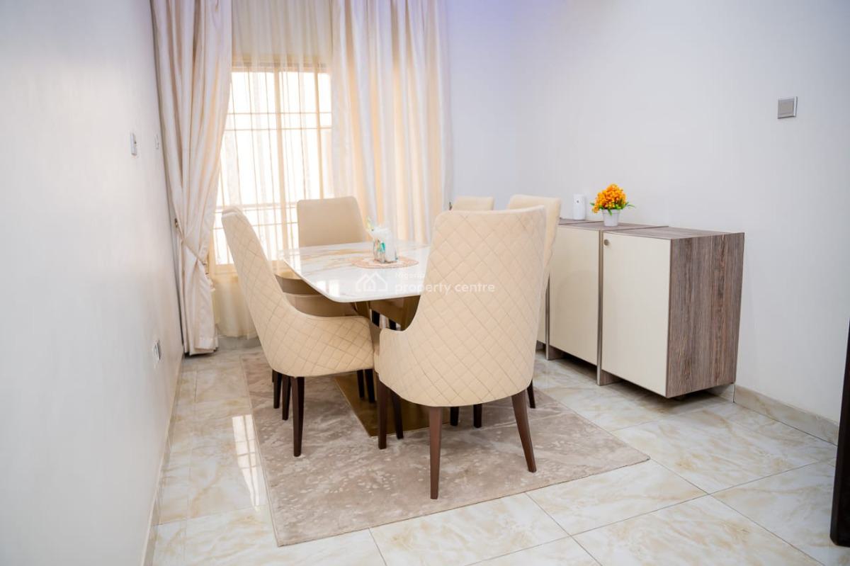 Exquisite 3-bedroom Apartment, Gra, Magodo, Lagos, Flat / Apartment Short Let