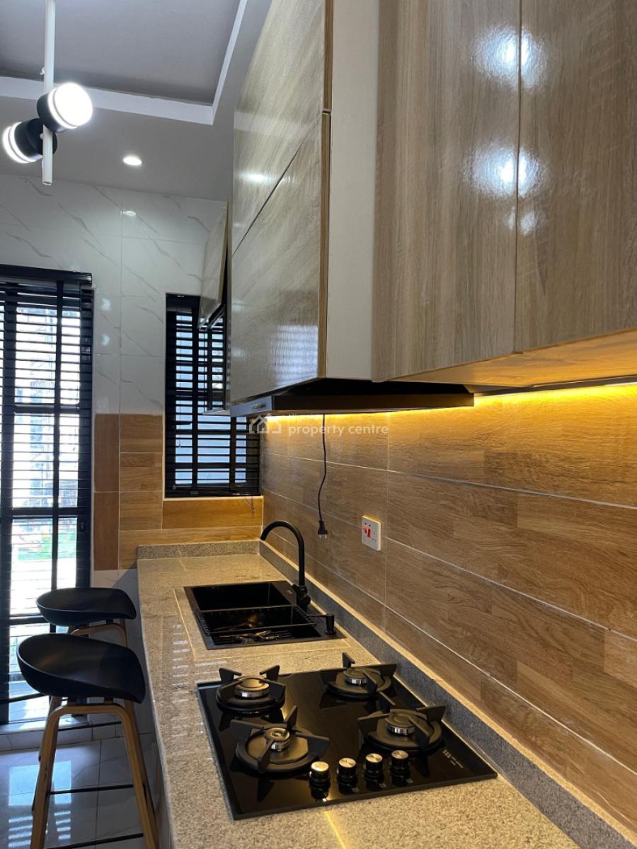 Luxurious 1 Bedroom Fully Furnished Apartment, Ologolo, Lekki Phase 1, Lekki, Lagos, Flat / Apartment Short Let