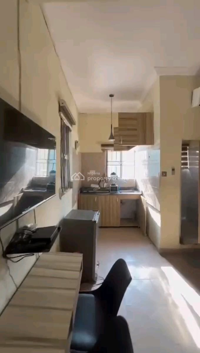 Standard and Spacious Female Hostel, Ilaje-akoka, Bariga, Shomolu, Lagos, Self Contain (single Rooms) for Rent