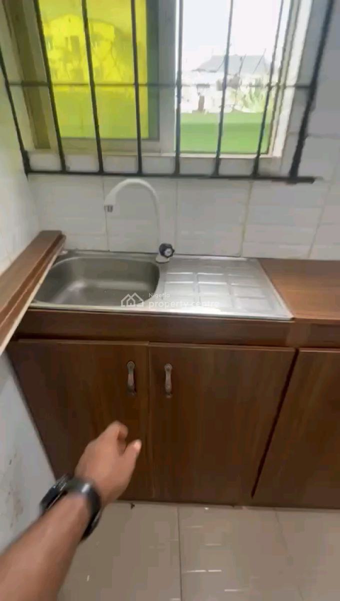 Standard and Spacious Room Self Contained, Onike, Yaba, Lagos, Self Contain (single Rooms) for Sale