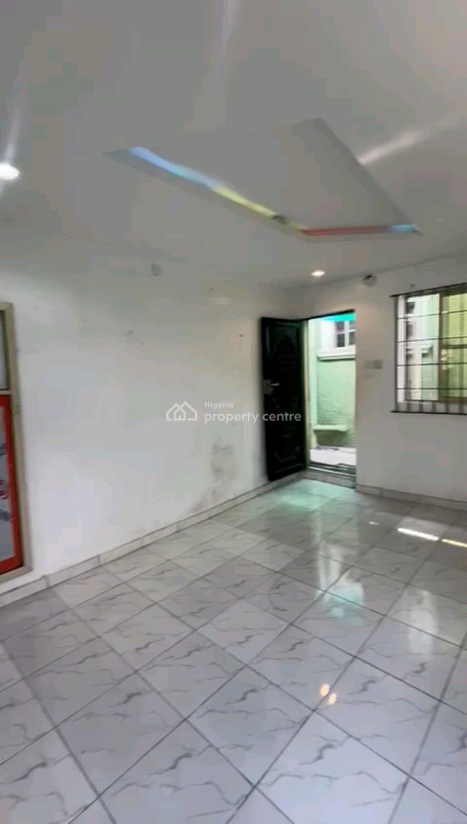 Standard and Spacious Room Self Contained, Onike, Yaba, Lagos, Self Contain (single Rooms) for Sale