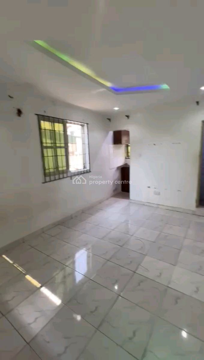 Standard and Spacious Room Self Contained, Onike, Yaba, Lagos, Self Contain (single Rooms) for Sale