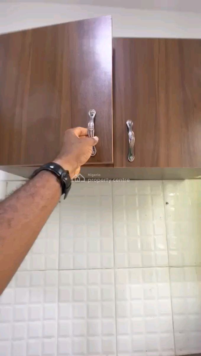 Standard and Spacious Room Self Contained, Onike, Yaba, Lagos, Self Contain (single Rooms) for Sale