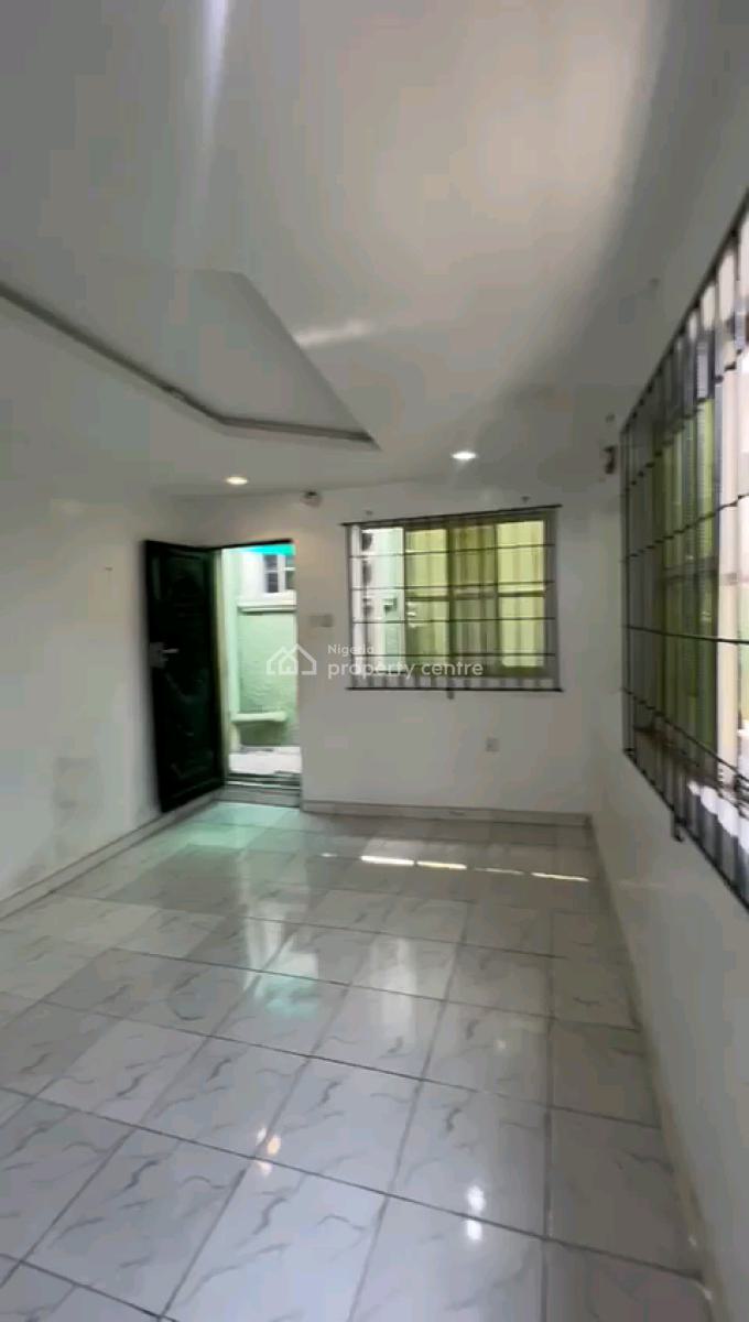 Standard and Spacious Room Self Contained, Onike, Yaba, Lagos, Self Contain (single Rooms) for Sale