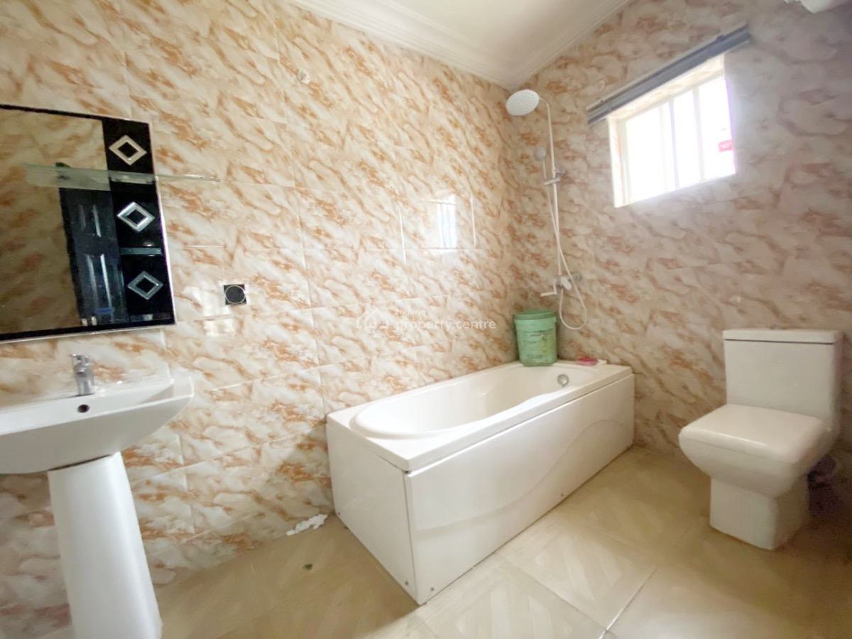 Luxury 3 Bedroom Flat, Omole Phase 2, Ikeja, Lagos, Flat / Apartment for Rent