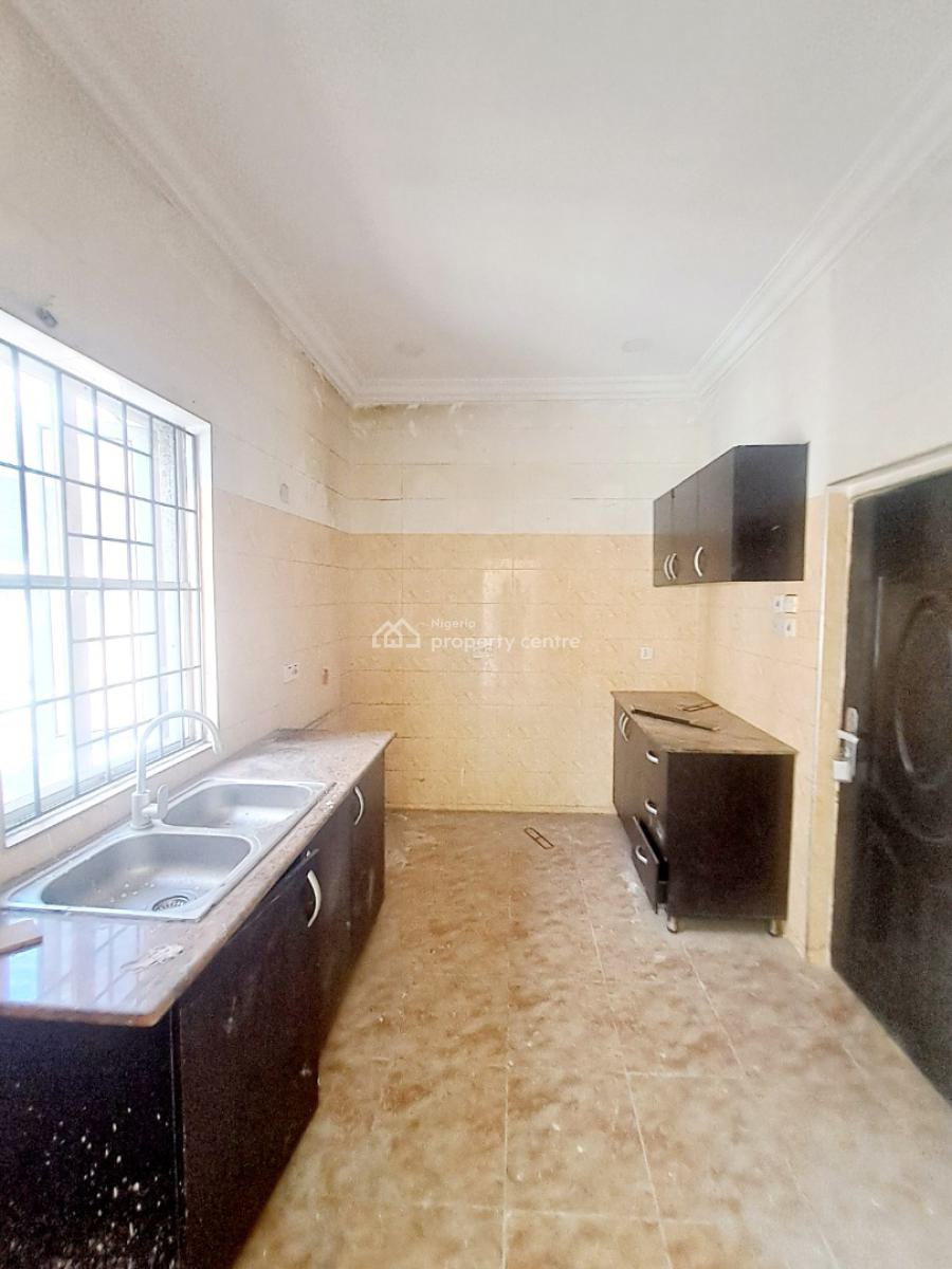 Well Built 2 Bedroom Apartment in a Gated Estate, Ikate By Freedom Way, Lekki, Lagos, Flat / Apartment for Rent