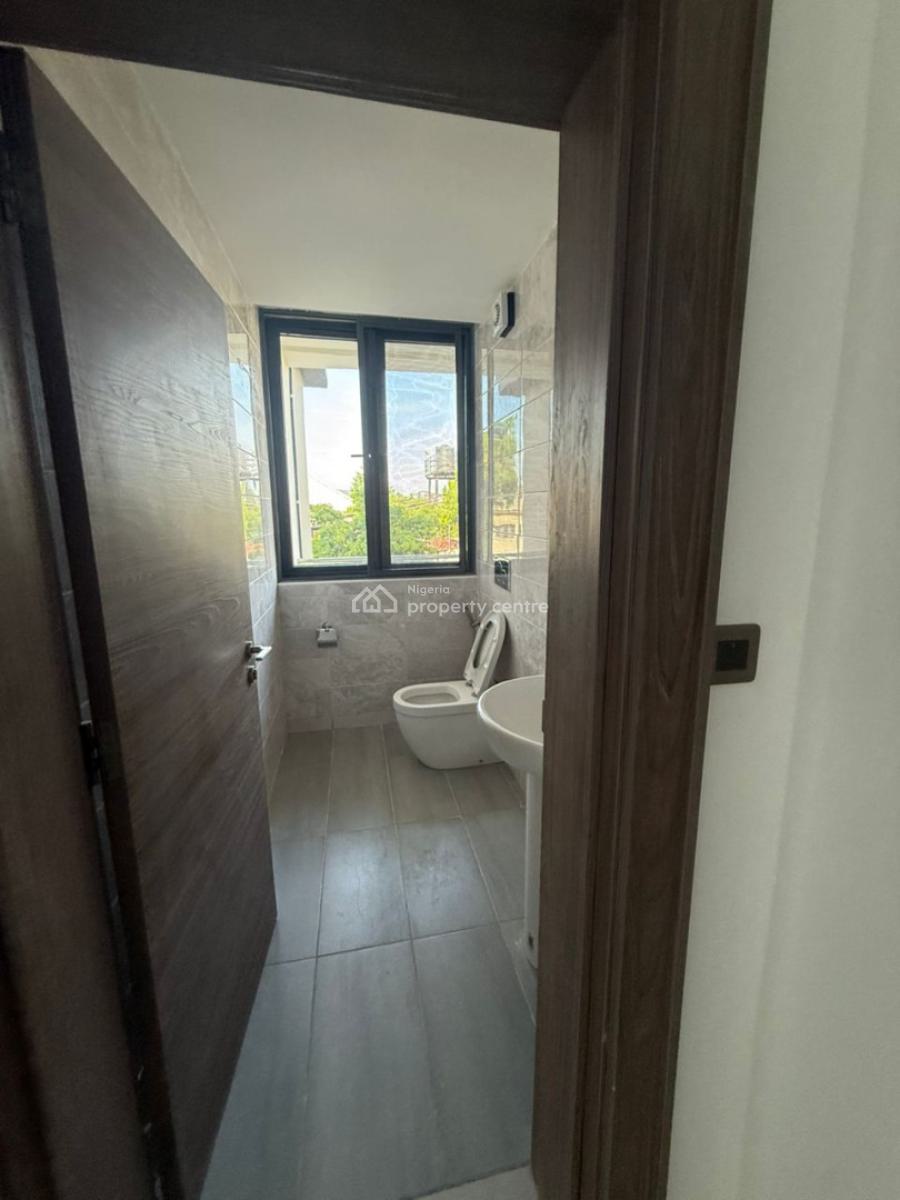 Serviced and Brand New Two Bedroom with Swimming Pool, Gym, Wuse 2, Abuja, Flat / Apartment for Sale