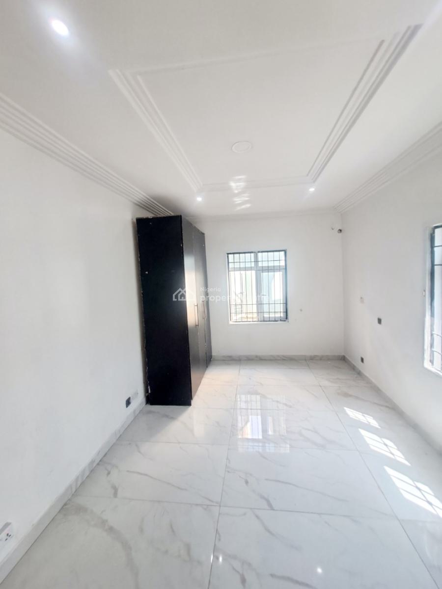 Well Built Serviced 2 Bedroom Apartment with Inverter in a Gated Estat, Ikate By Freedom Way, Lekki, Lagos, Flat / Apartment for Rent