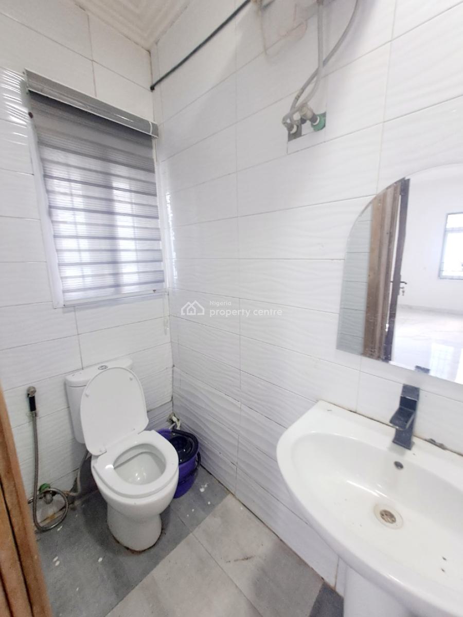 Well Built Serviced 2 Bedroom Apartment with Inverter in a Gated Estat, Ikate By Freedom Way, Lekki, Lagos, Flat / Apartment for Rent