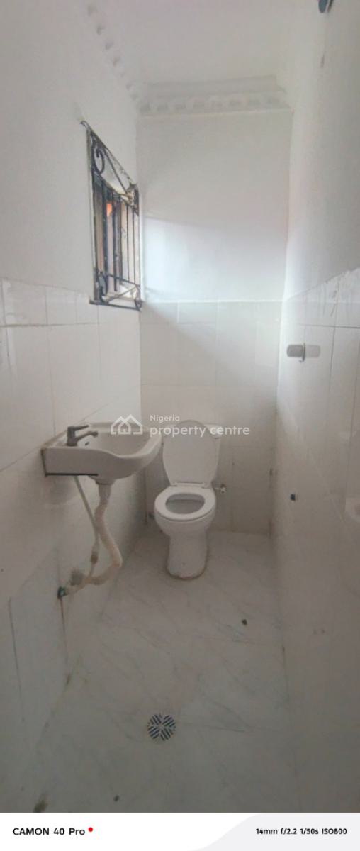 Room Selfcon in Lekki Ikate, Salem Ikate Area, Lekki Phase 1, Lekki, Lagos, Self Contain (single Rooms) for Rent