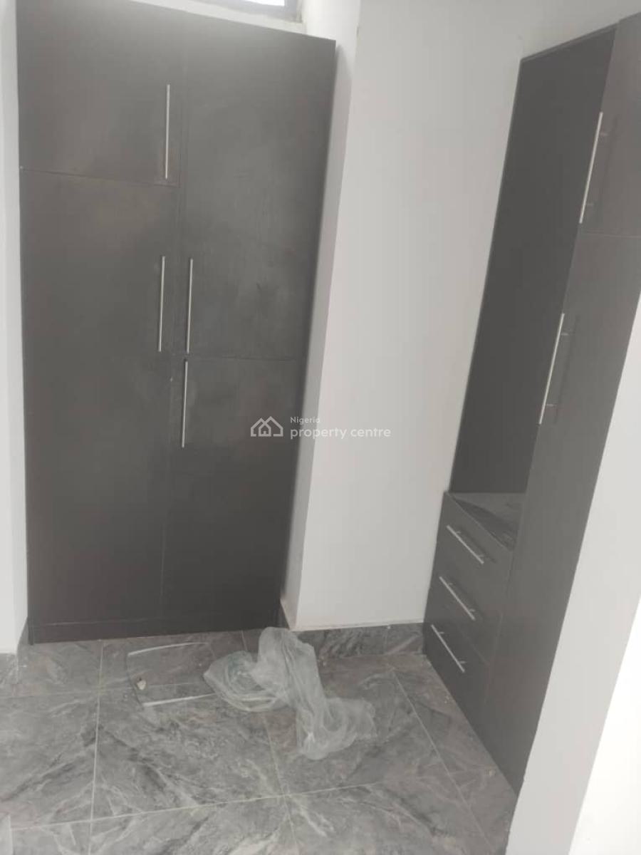 Very Clean and Lovely  3 Bedroom Maisonette, Glover Road, Ikoyi, Lagos, Flat / Apartment for Rent