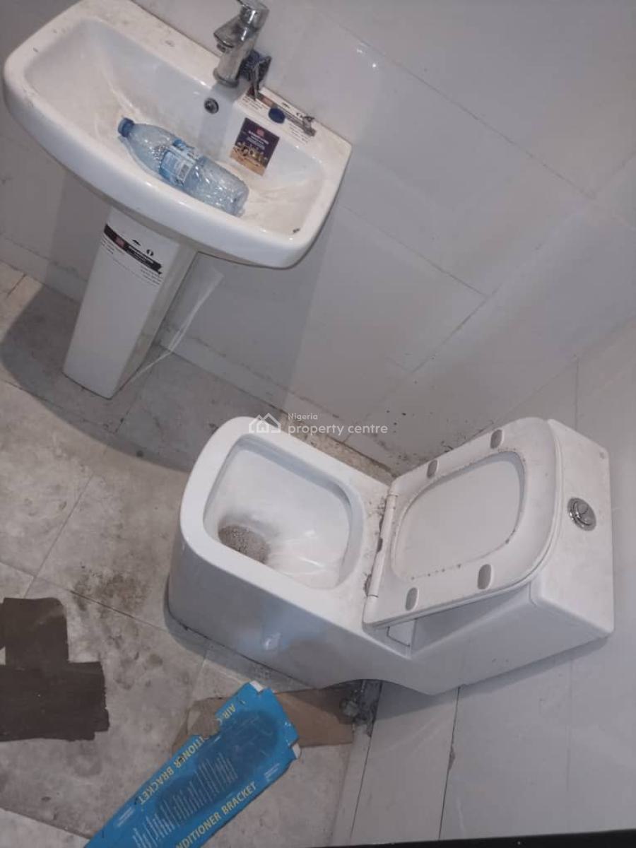 Very Clean and Lovely  3 Bedroom Maisonette, Glover Road, Ikoyi, Lagos, Flat / Apartment for Rent