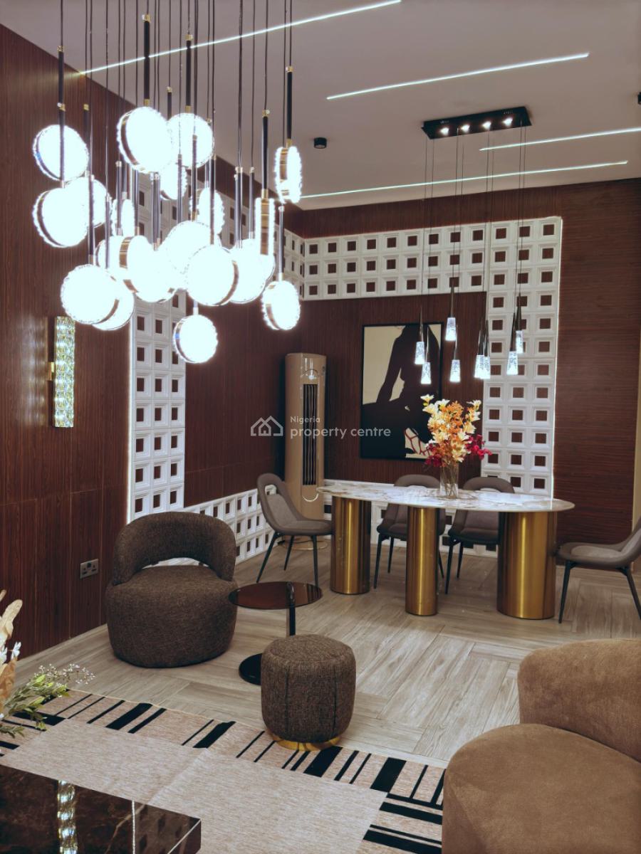 Exquisite 4 Bedroom Apartment, Lekki Phase 1, Lekki, Lagos, Flat / Apartment Short Let