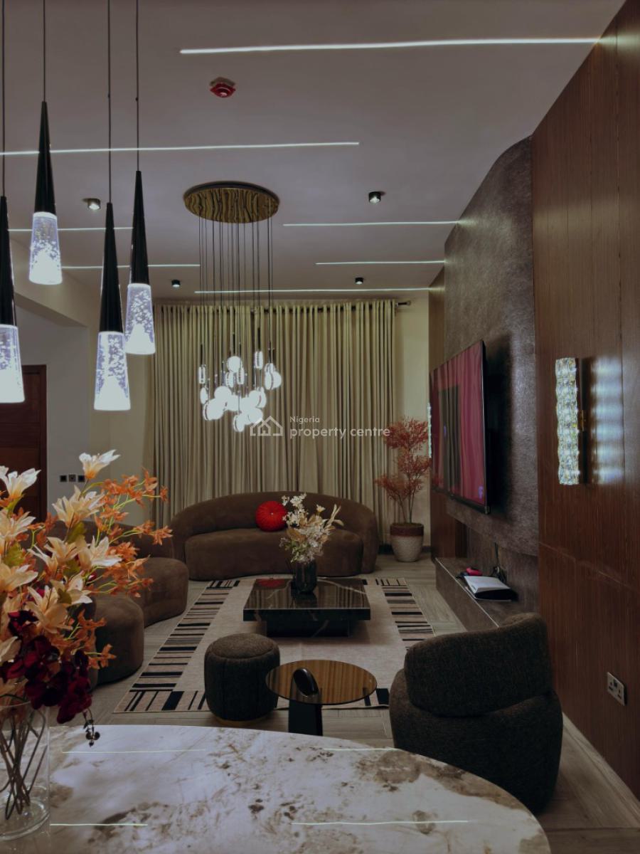 Exquisite 4 Bedroom Apartment, Lekki Phase 1, Lekki, Lagos, Flat / Apartment Short Let