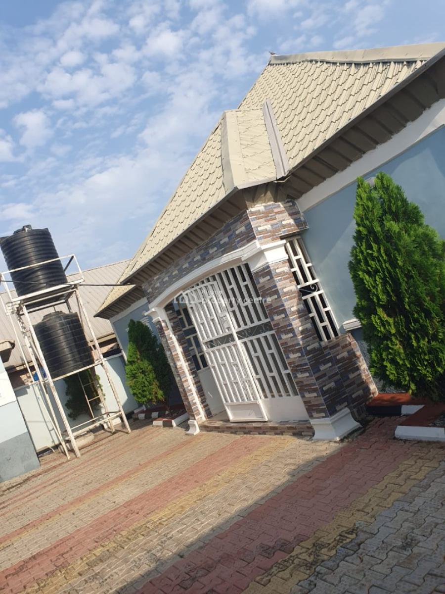 3 Bedroom Bungalow, Behind Christ Embassy, Jikwoyi, Abuja, Detached Bungalow for Rent