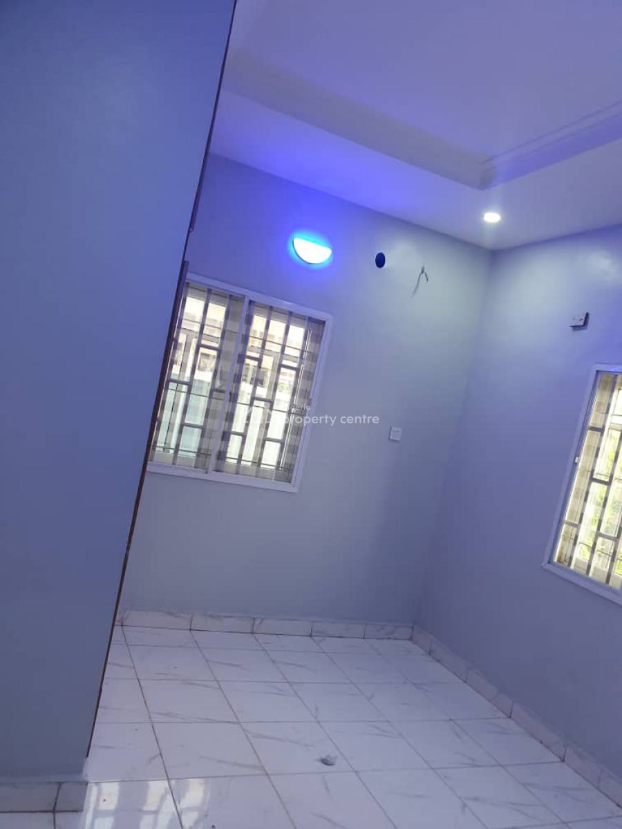 3 Bedroom Bungalow, Behind Christ Embassy, Jikwoyi, Abuja, Detached Bungalow for Rent