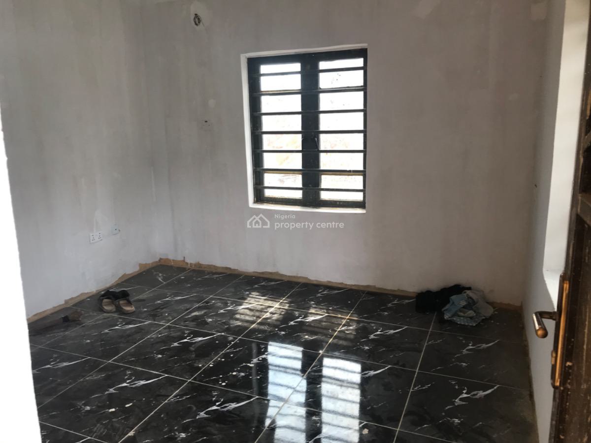 Newly Built Lovely Selfcontain, Abule Ijesha, Abule Ijesha, Yaba, Lagos, Self Contain (single Rooms) for Rent