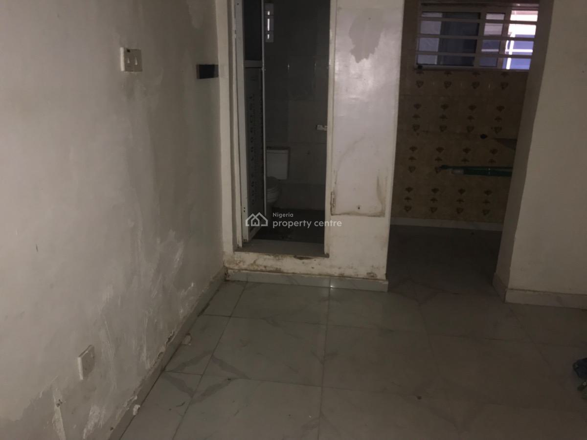 Lovely Selfcontain, Chemist, Akoka, Yaba, Lagos, Self Contain (single Rooms) for Rent