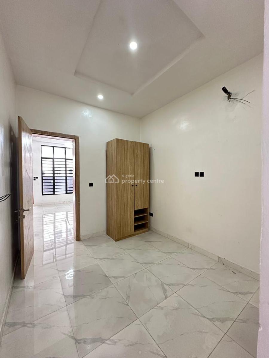 Luxury Spacious 3 Bedroom Terrace Duplex, Ikota, Lekki, Lagos, Terraced Duplex for Sale
