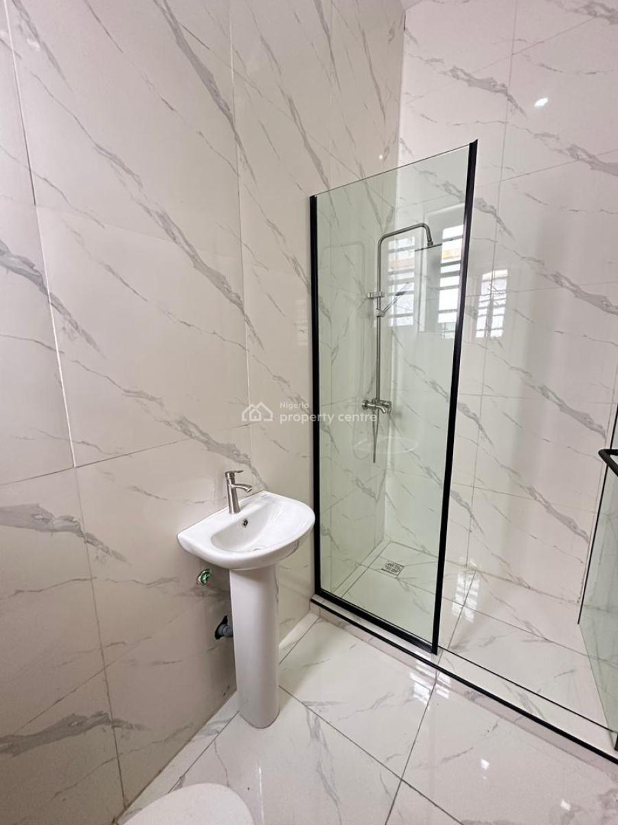 Luxury Spacious 3 Bedroom Terrace Duplex, Ikota, Lekki, Lagos, Terraced Duplex for Sale