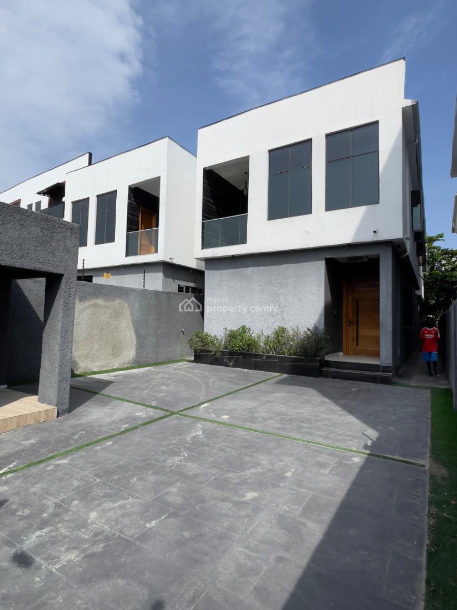 Nicely Built 5bedroom Fully Detached with Bq, Ologolo Lekki Lagos, Ologolo, Lekki, Lagos, Detached Duplex for Sale