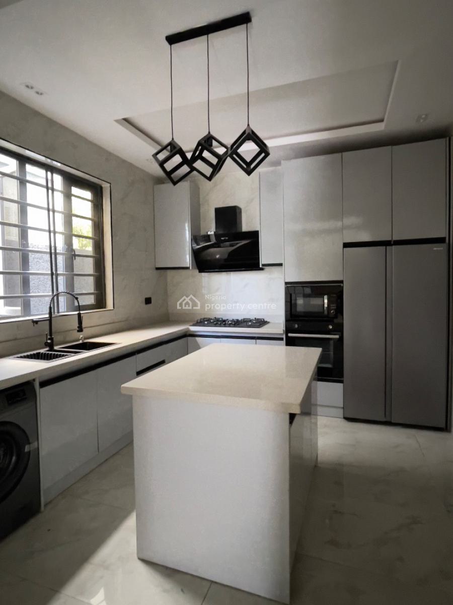 Nicely Built 5bedroom Fully Detached with Bq, Ologolo Lekki Lagos, Ologolo, Lekki, Lagos, Detached Duplex for Sale